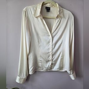 ✨ STUNNING RAFAELLA LUXE SILK BLEND BLOUSE ✨